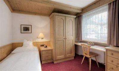 фото отеля Hotel Tyrol Selva di Val Gardena
