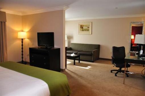 фото отеля Holiday Inn Express Hotel & Suites Twentynine Palms