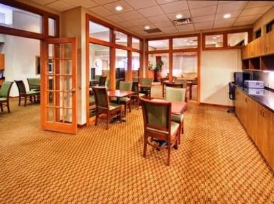 фото отеля Holiday Inn Express Omaha Southwest