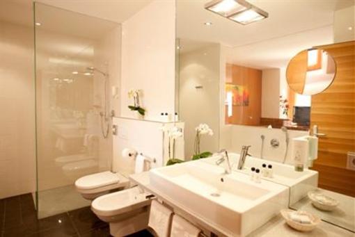 фото отеля Hotel Schwefelbad