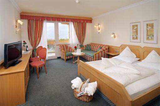 фото отеля Hotel Schwefelbad