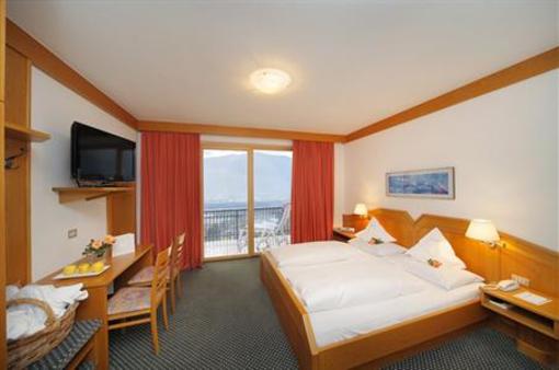 фото отеля Hotel Schwefelbad