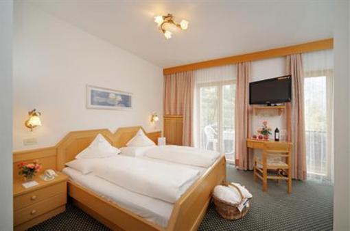фото отеля Hotel Schwefelbad
