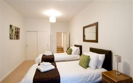 фото отеля Micasa Aparthotel Aberdeen