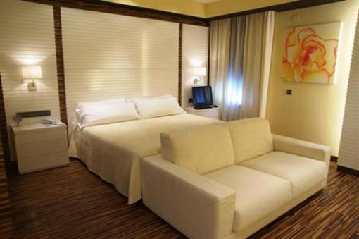 фото отеля Hotel Malaga Nostrum