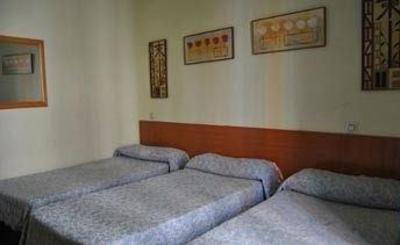 фото отеля Hostal Nersan Madrid