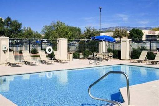фото отеля Hampton Inn Albuquerque - University / Midtown