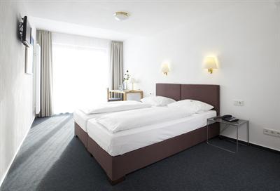 фото отеля Klingelhoeffer Hotel