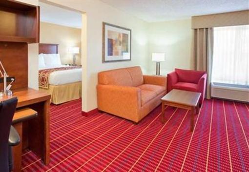 фото отеля TownePlace Suites Tempe