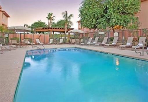 фото отеля TownePlace Suites Tempe