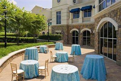 фото отеля The Ballantyne Hotel and Lodge