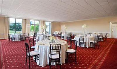 фото отеля The Ballantyne Hotel and Lodge