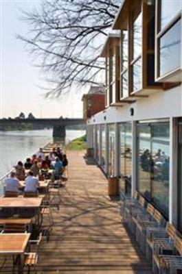 фото отеля Stayokay Hostel Maastricht