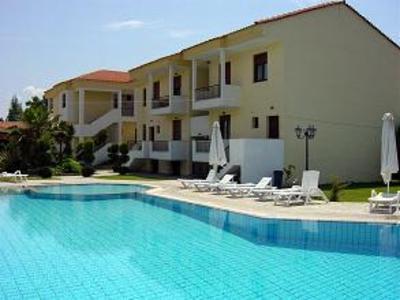 фото отеля Lily Ann Village