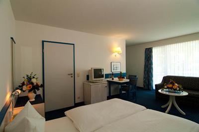 фото отеля Hotel Seebrücke Zingst