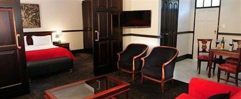 фото отеля Court Classique Suite Hotel