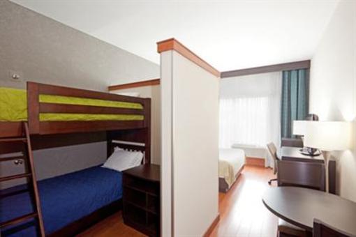 фото отеля Holiday Inn Express & Suites Saint-Hyacinthe