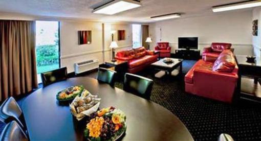 фото отеля Wyndham Riverfront Little Rock