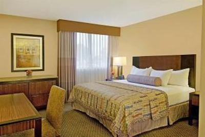 фото отеля Embassy Suites Hotel Phoenix - Tempe