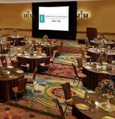 фото отеля Embassy Suites Hotel Phoenix - Tempe