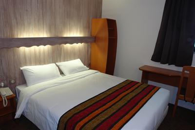 фото отеля Brit Hotel Chambery