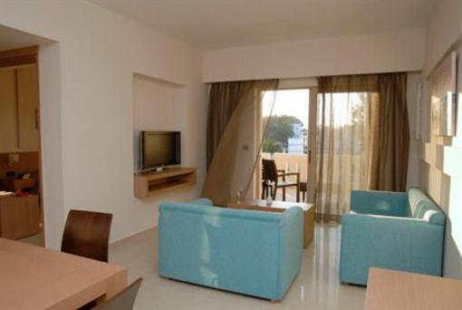 фото отеля Amalthia Beach Resort