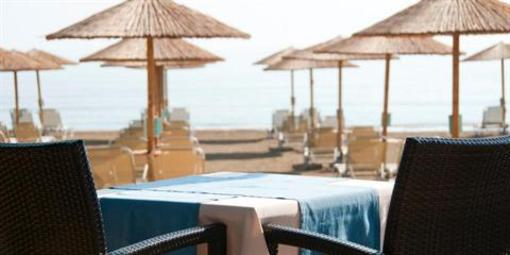 фото отеля Amalthia Beach Resort