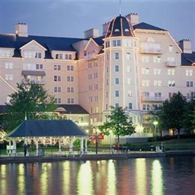 фото отеля Disneys Newport Bay Club Hotel Marne-La-Vallee