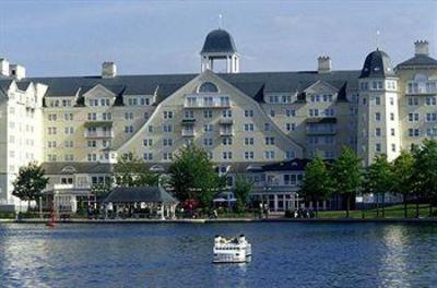 фото отеля Disneys Newport Bay Club Hotel Marne-La-Vallee