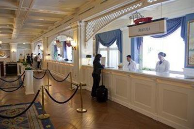 фото отеля Disneys Newport Bay Club Hotel Marne-La-Vallee