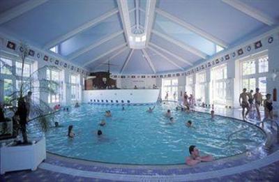 фото отеля Disneys Newport Bay Club Hotel Marne-La-Vallee