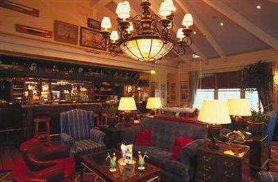 фото отеля Disneys Newport Bay Club Hotel Marne-La-Vallee