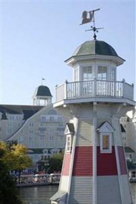 фото отеля Disneys Newport Bay Club Hotel Marne-La-Vallee