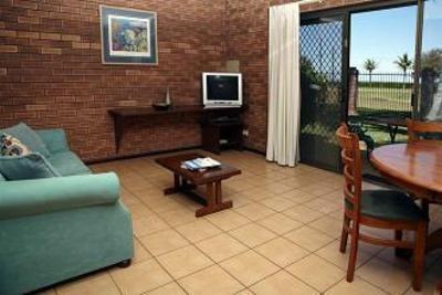 фото отеля Bayside Holiday Apartments Broome