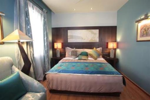 фото отеля Justa The Residence MG Road