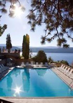 фото отеля Lake Okanagan Resort