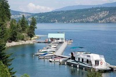 фото отеля Lake Okanagan Resort