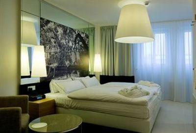 фото отеля Sir F.K. Savigny Berlin