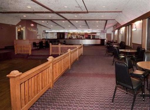 фото отеля Presque Isle Inn & Convention Center