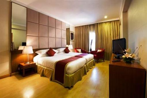 фото отеля Ellaa Hotels