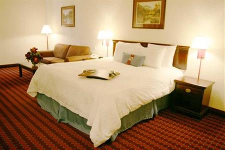 фото отеля Hampton Inn Jefferson City-@ Capital Mall