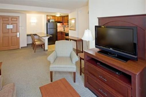 фото отеля Staybridge Suites Downtown Indianapolis