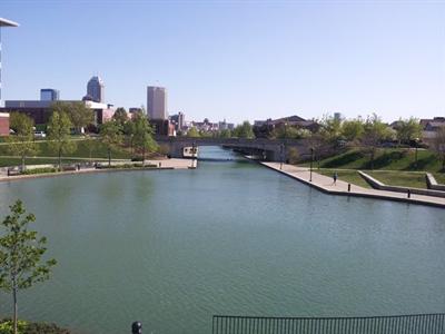 фото отеля Staybridge Suites Downtown Indianapolis