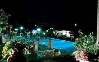 фото отеля Hotel La Tana Maratea