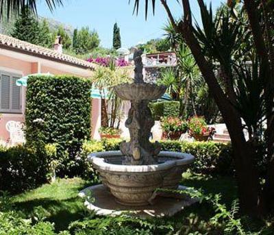 фото отеля Hotel La Tana Maratea
