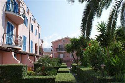 фото отеля Hotel La Tana Maratea