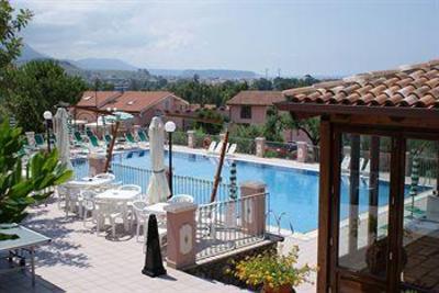 фото отеля Hotel La Tana Maratea