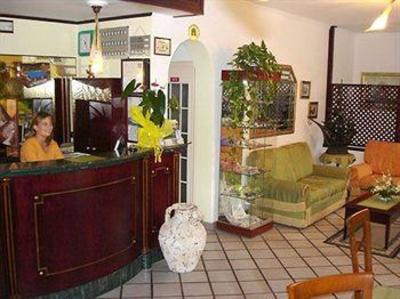 фото отеля Hotel La Tana Maratea