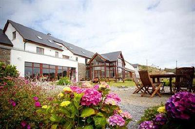 фото отеля Inishbofin House Hotel & Marine Spa