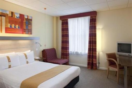 фото отеля Holiday Inn Express - Edinburgh City Centre